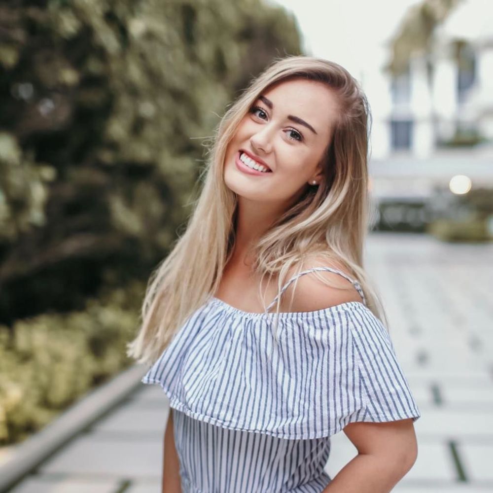 Meet your Posher, Natalie